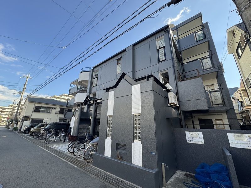 LakiaApartment武庫之荘の外観