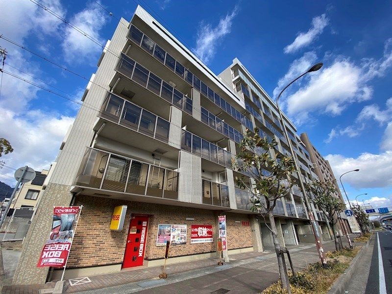 パレス東洋神戸6号館の外観