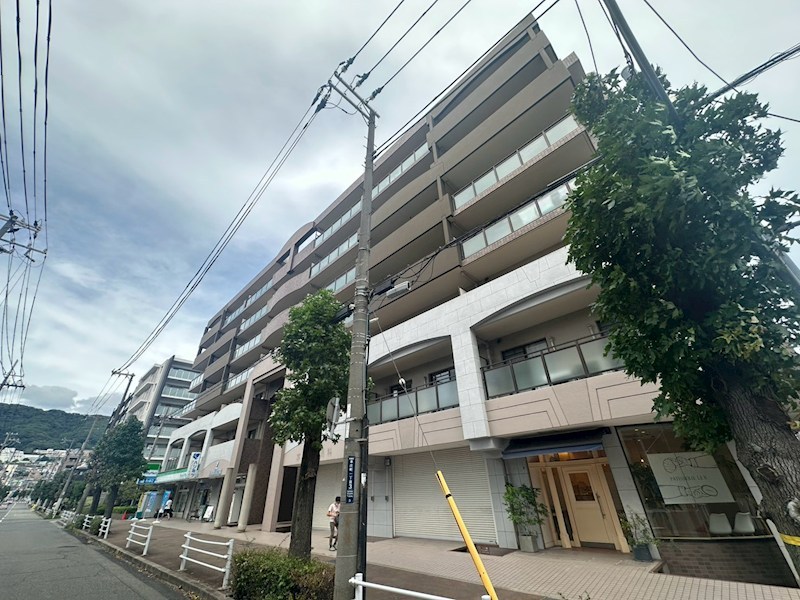 プラザインペリアルの外観