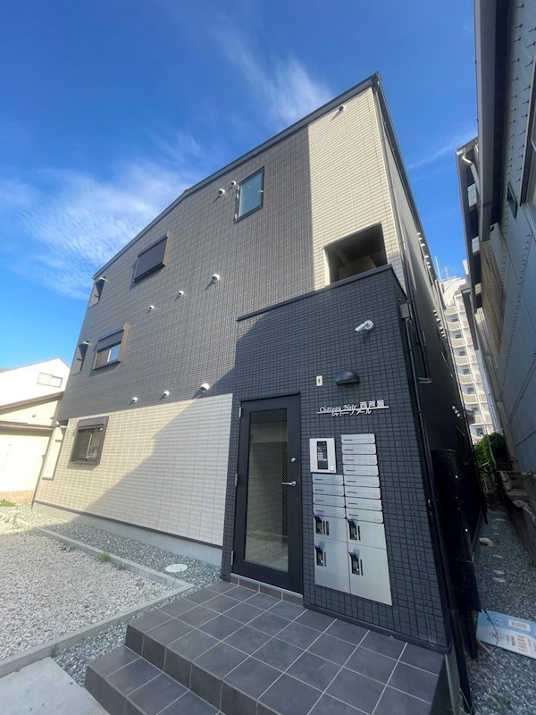 シャトー・ノアール西芦屋の外観