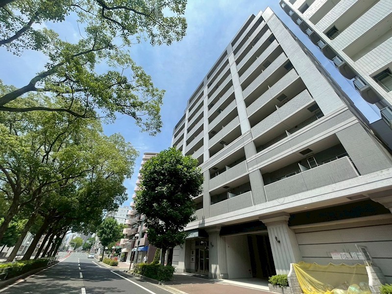 アーバンフラッツ王子公園の外観