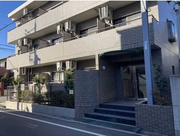クレアコート産所町の外観