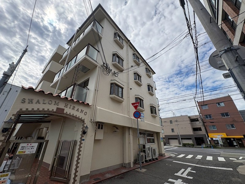 シャロームヒラノの外観