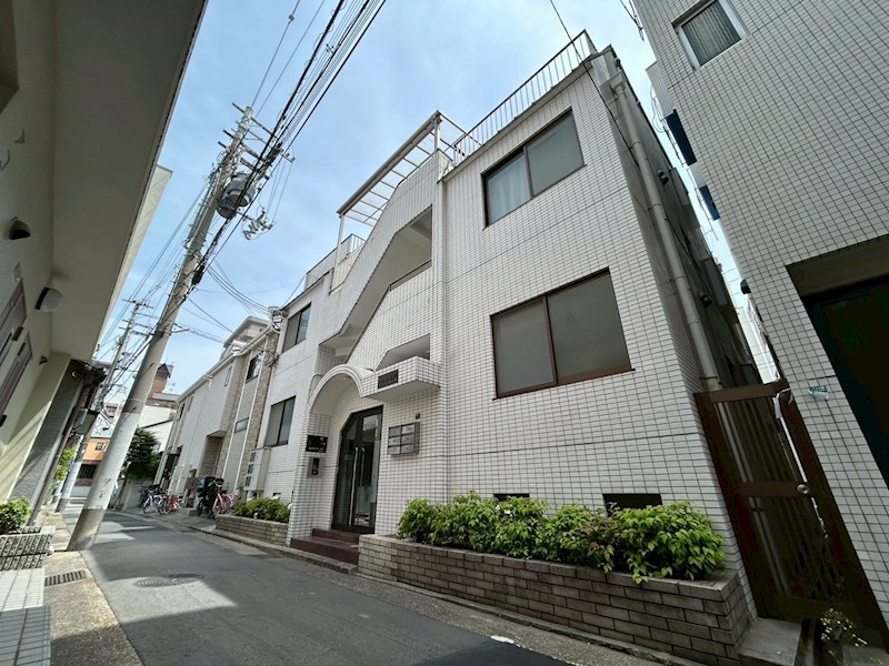 ラムール花隈の外観