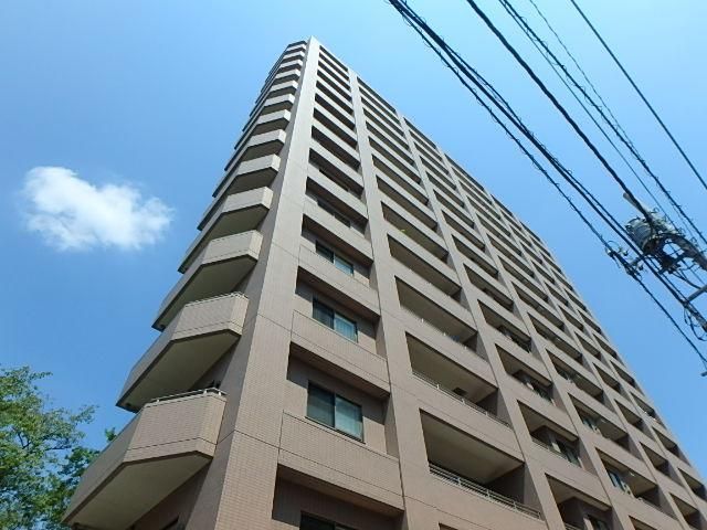 カスタリア荒川の外観