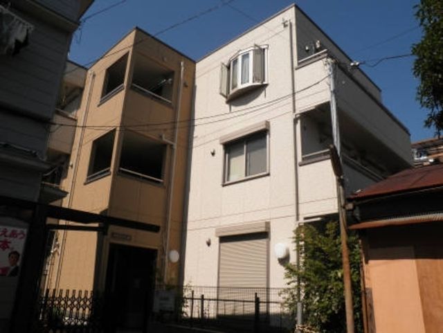 ルミエールAの外観