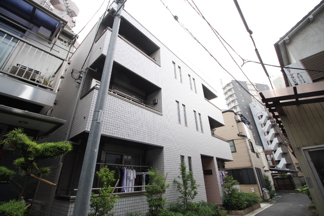 tressaillir de joieの外観
