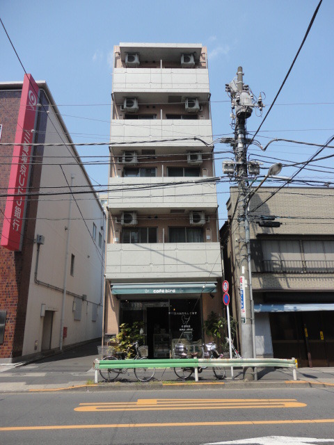 日暮里中央コートの外観