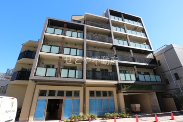 レジディア千駄木の外観