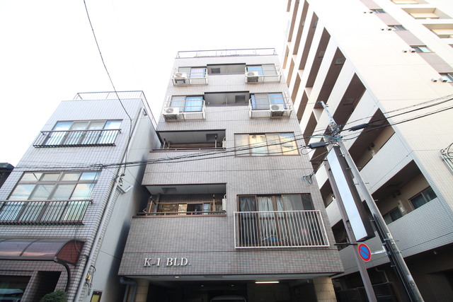 K-1ビルの外観