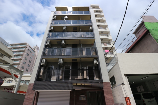 First Residence 西日暮里