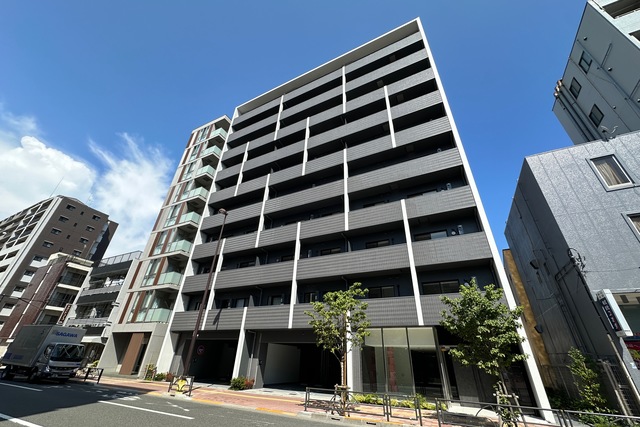 クレストコート東日暮里の外観