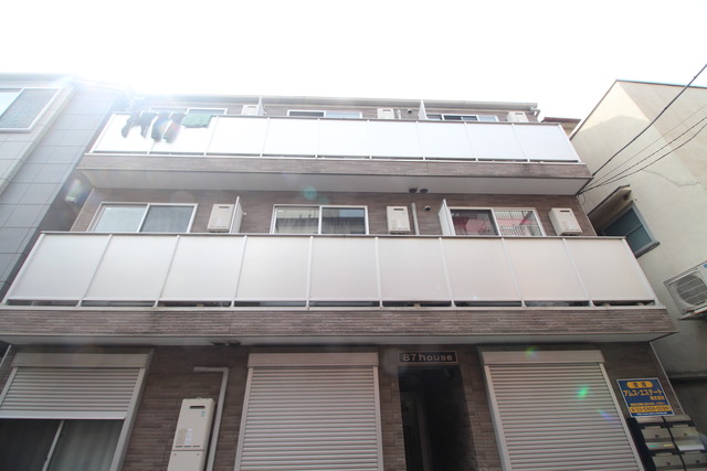 87houseの外観