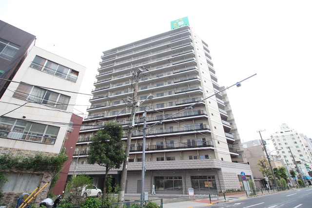 スプランディッド西日暮里の外観
