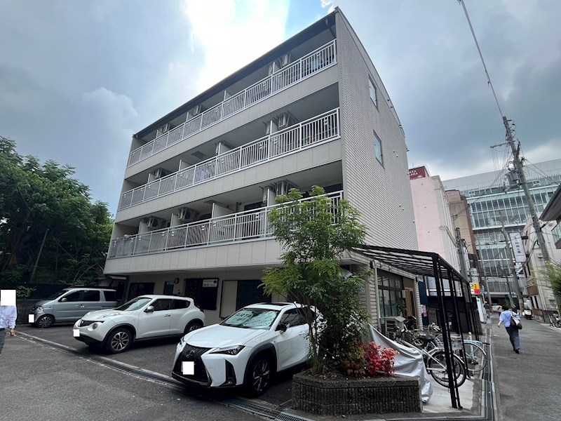 レフティー岡東