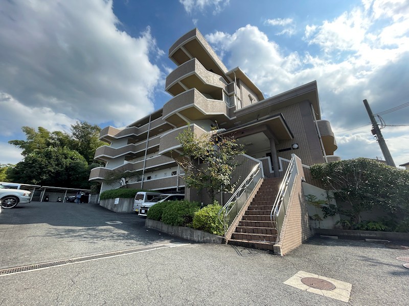 ビバリーフラッツ