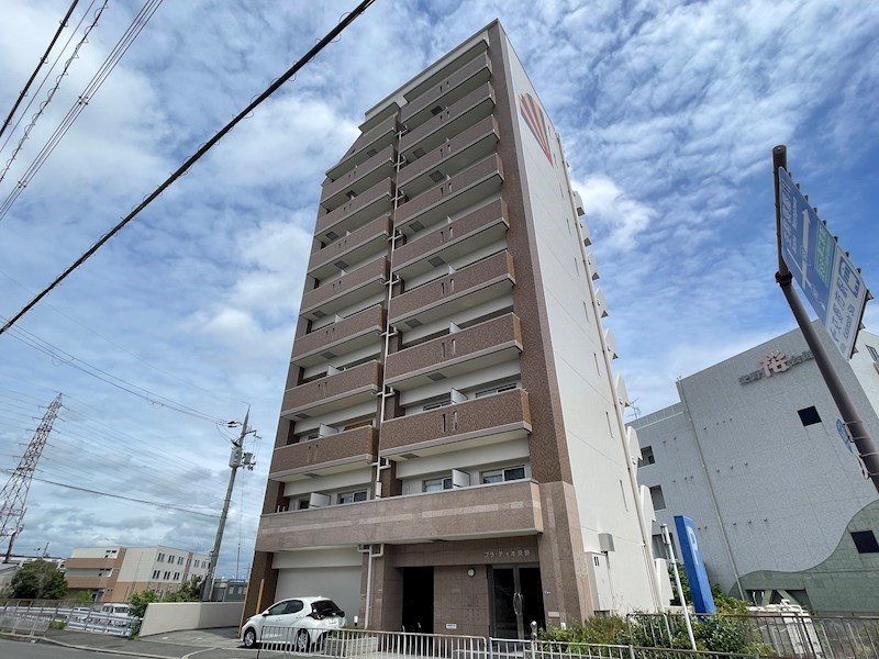 プラディオ交野