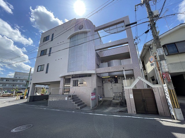 イーストヒルズ東香里