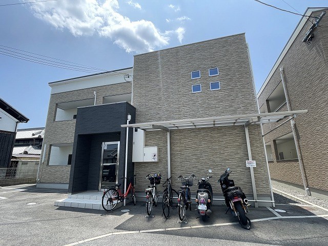 プラリア招提元町Ｂ棟