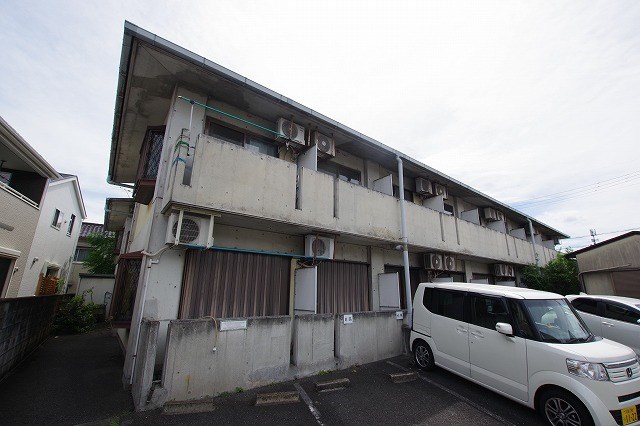 ハイツ家村