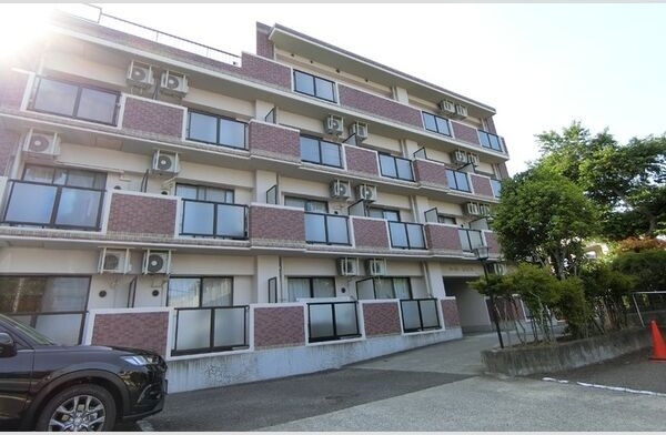 ラ・ステートハウスの外観